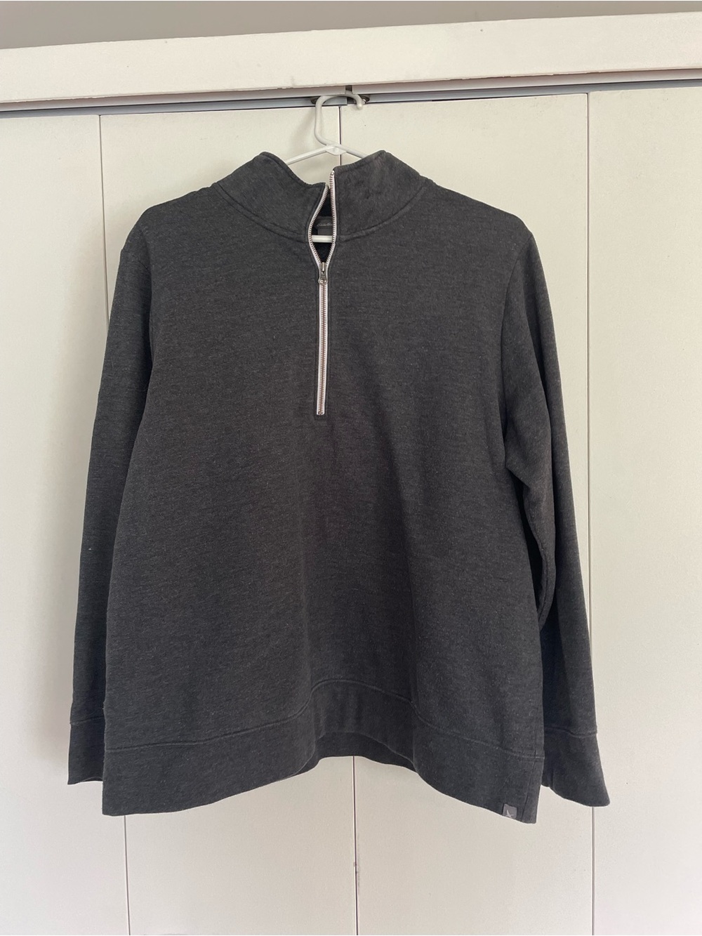 Women’s XL Eddie Bauer Dark Charcoal Gray Half-Zip Pullover